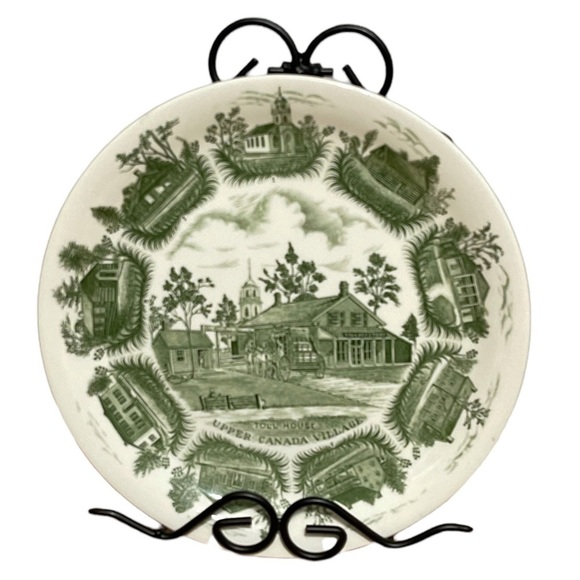 𝅺upper Canada Village Souvenir 9-7/8" Diameter Green & White, Village Store - Picture 1 of 2